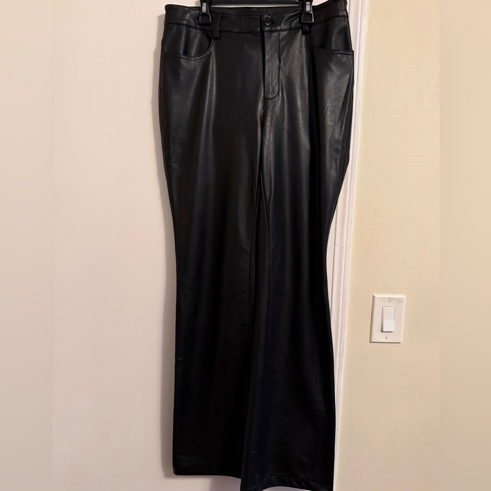 BOSTON PROPER Malibu Faux Leather Wide Leg Five Pocket Pant - Picture 6 of 10